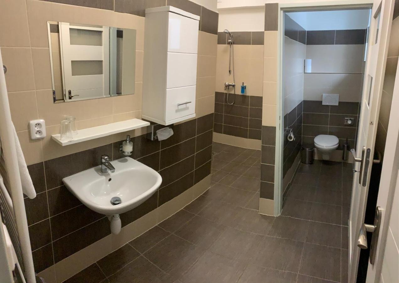Golf Certovo Bremeno Hotel Jistebnice Buitenkant foto